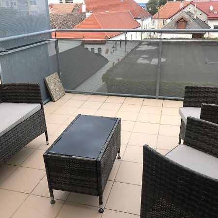 Mf City Apartment Корнойбург Екстер'єр фото