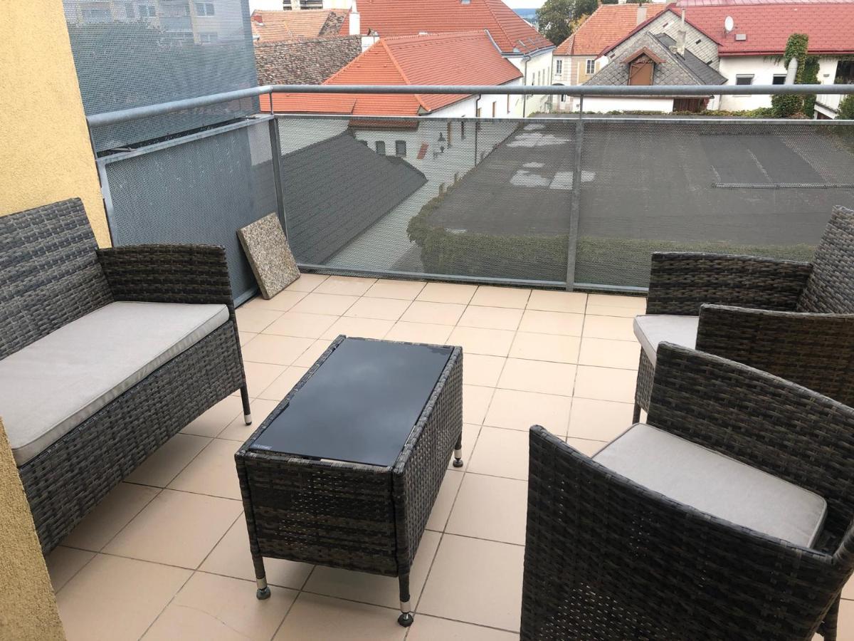 Mf City Apartment Корнойбург Екстер'єр фото